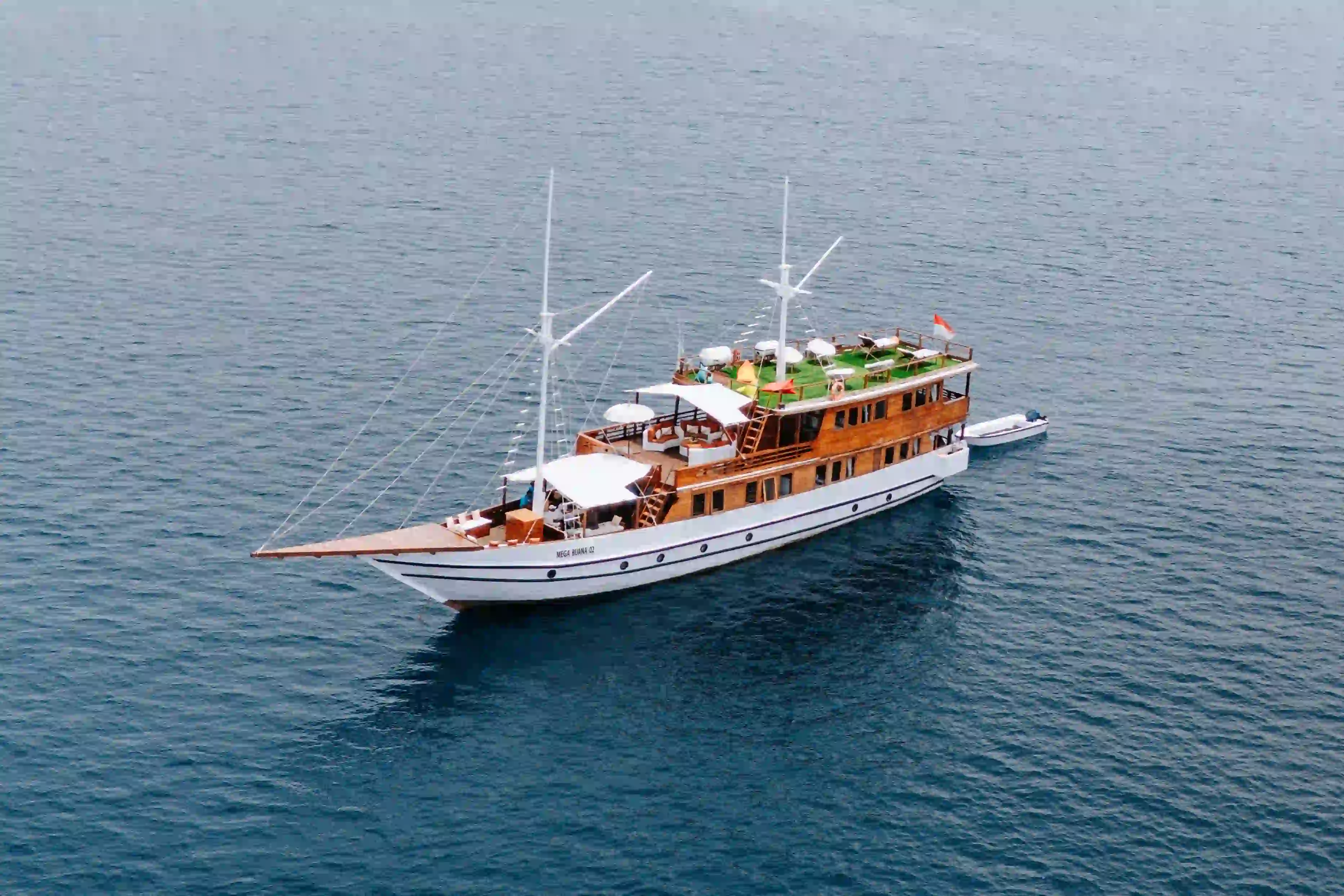 Magika Liveaboard on charter in Komodo National Park