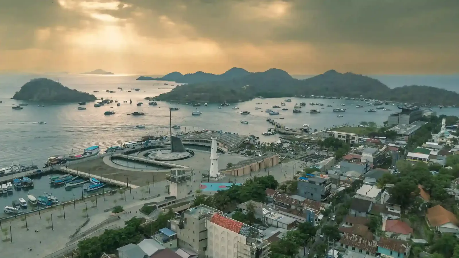 Komodo Luxury vs Other Labuan Bajo Operators: What Actually Separates Them in 2027